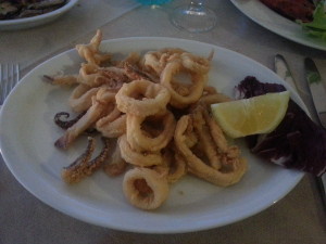 Cagliari, Calamari fritti a La Pirata2, Foto di Andrea Duranti©