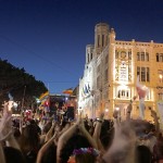 Sardegna Pride 2016, il corteo davanti al Municipio.