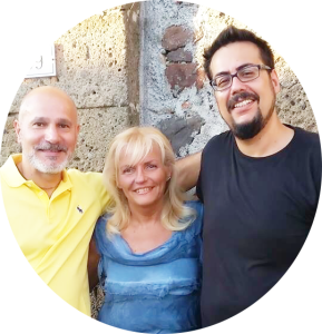 L'autore Roberto Colonnelli con Silvana Stremiz e il Direttore Creativo di MockUp Matteo Tuveri a Torre Alfina