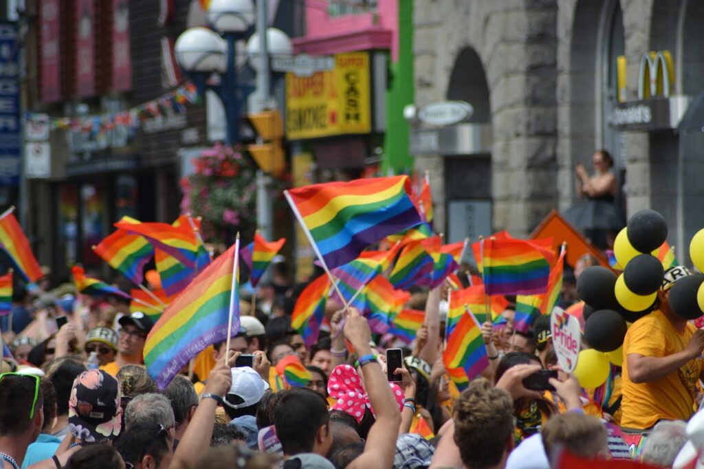 Gay Pride, foto di naeim a da Pixabay, www.mockupmagazine.it